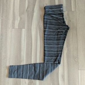 Wunder under black and grey stripes luon size 6